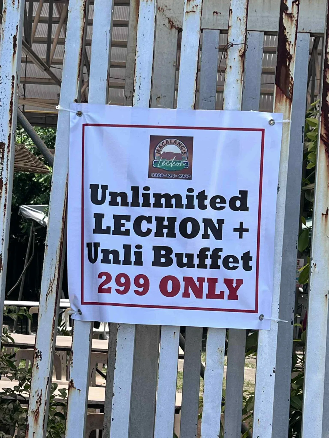 Magalang’s Lechon Serves 299 Pesos Unli Lechon with Buffet